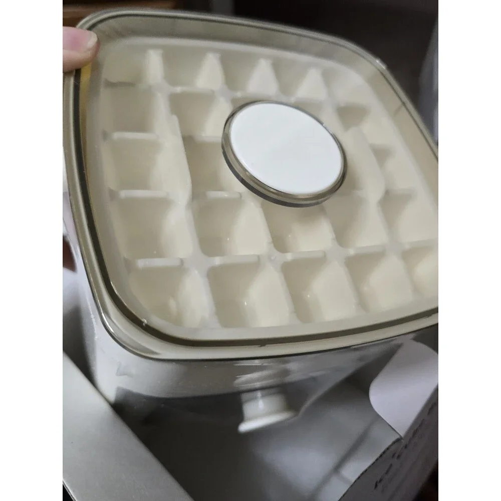 New in Box Manual Ice Cube Box Cream White One-Click Release Freezer Tray